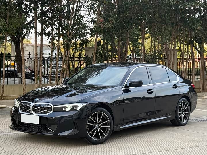 Фото 1 - BMW 3 Series