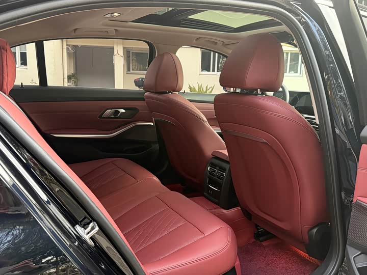 Фото 9 - BMW 3 Series