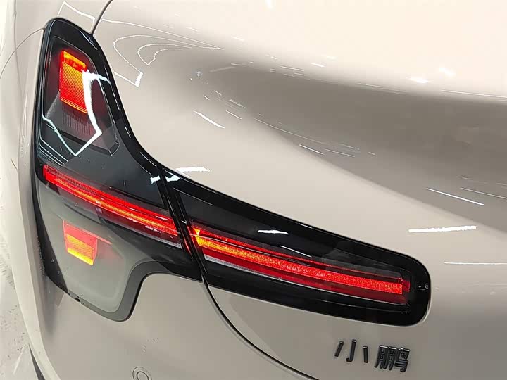 Фото 9 - XPeng Mona M03