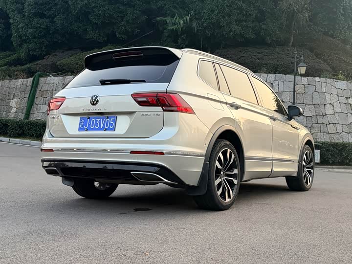 Фото 5 - Volkswagen Tiguan L Pro