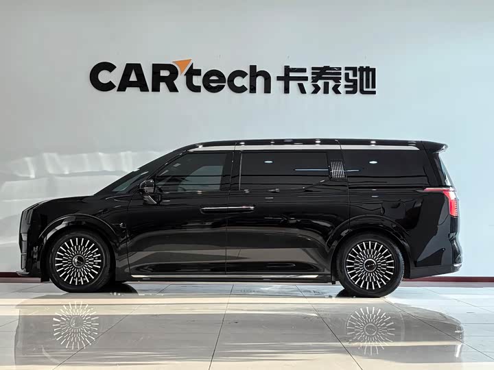 Фото 4 - Zeekr 009