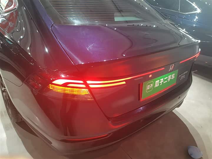 Фото 6 - Honda Accord