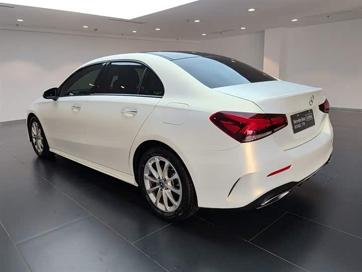 Фото 5 - Mercedes-Benz A-Class