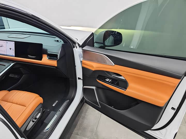 Фото 7 - XPeng G9