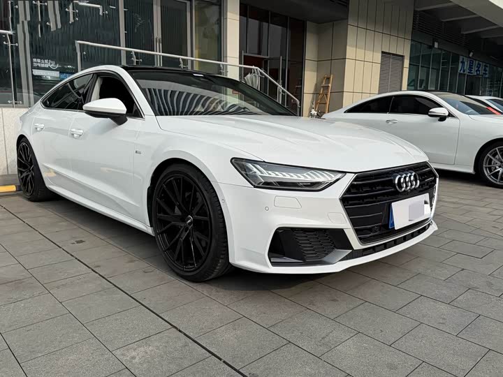 Фото 2 - Audi A7