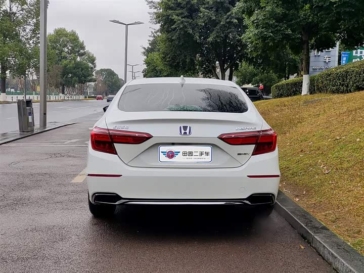 Фото 5 - Honda Inspire