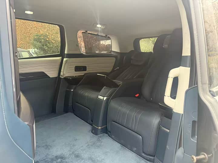 Фото 3 - Buick GL8 Century