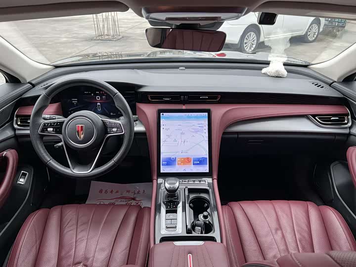 Фото 9 - Hongqi H5