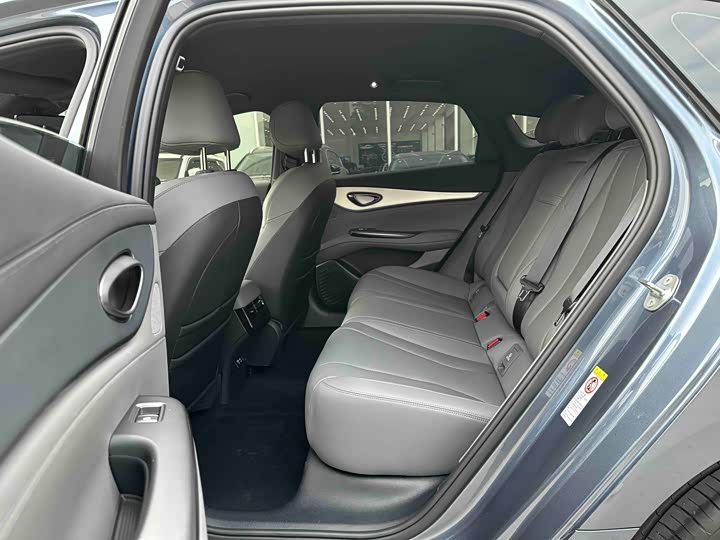 Фото 8 - BYD Seal 07 DM-i Hybrid