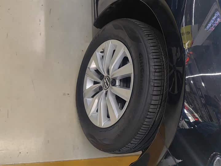 Фото 6 - Volkswagen Lavida