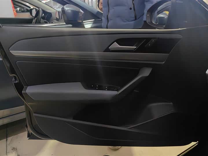 Фото 7 - Volkswagen Lavida