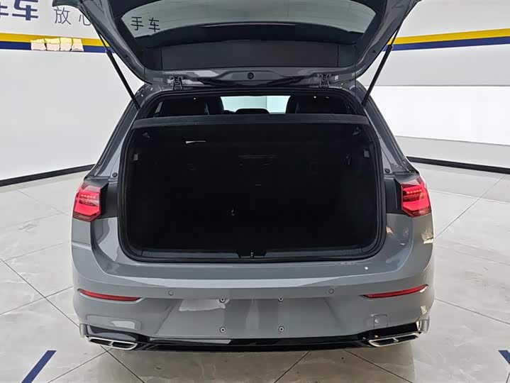 Фото 4 - Volkswagen Golf