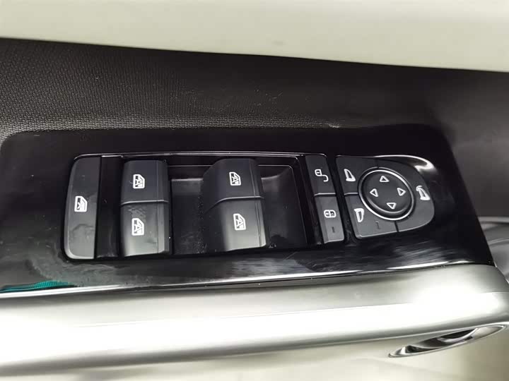 Фото 9 - BYD Yuan Plus