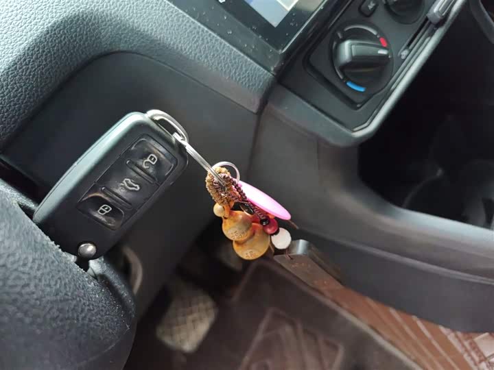 Фото 9 - Volkswagen Santana