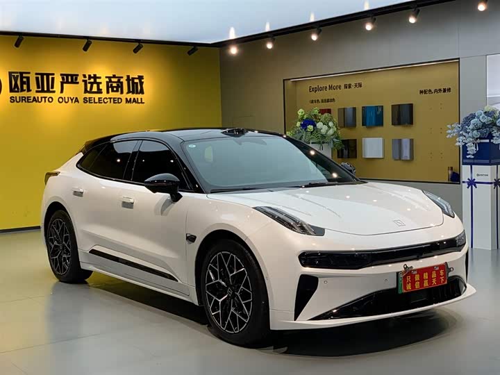 Фото 3 - Zeekr 001