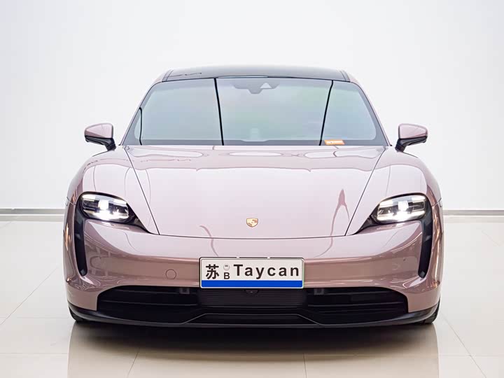 Фото 2 - Porsche Taycan