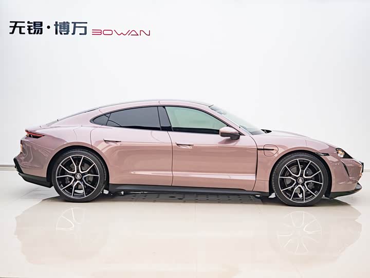 Фото 3 - Porsche Taycan