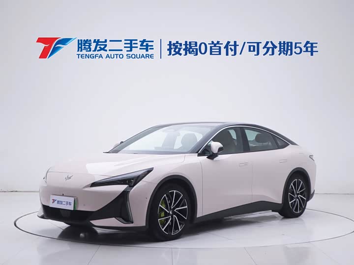 Фото 1 - BAIC Arcfox Alpha S5