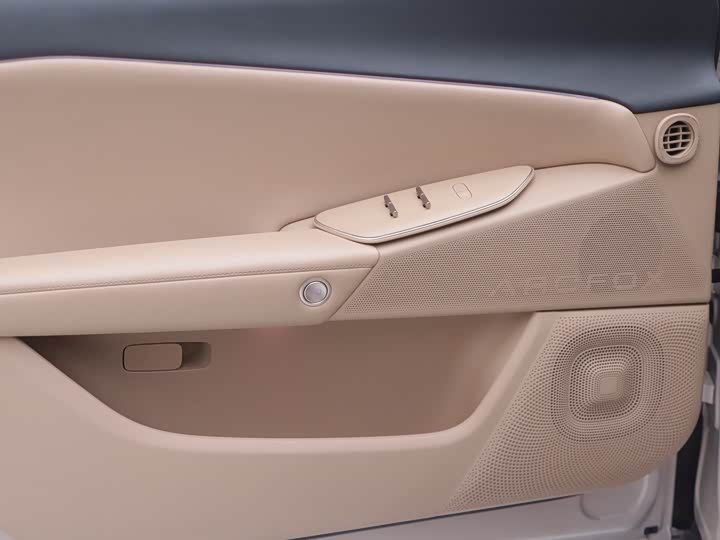 Фото 5 - BAIC Arcfox Alpha S5