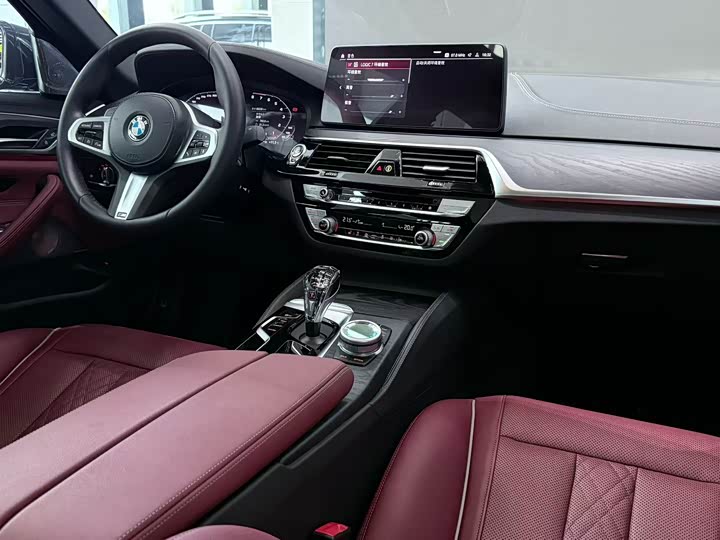 Фото 6 - BMW 5 Series