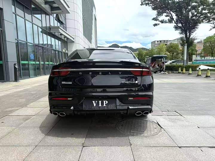 Фото 8 - Geely Preface