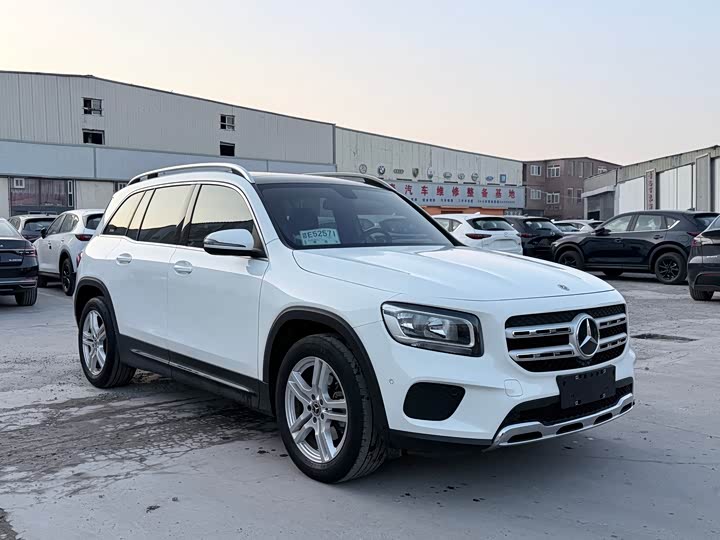 Фото 3 - Mercedes-Benz GLB-Class