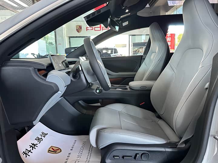 Фото 3 - Nio ET5T