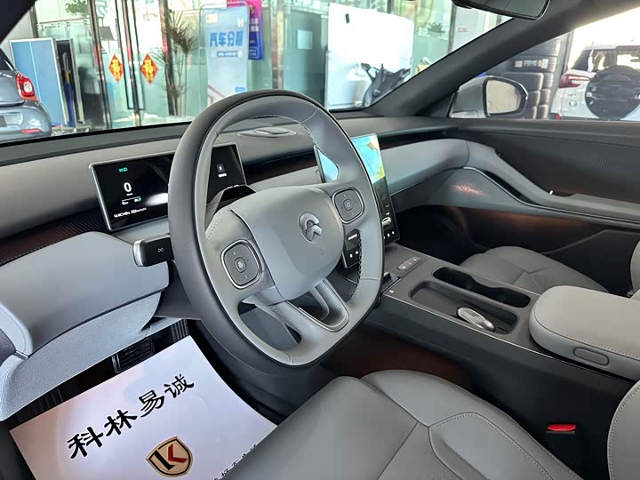 Фото 4 - Nio ET5T