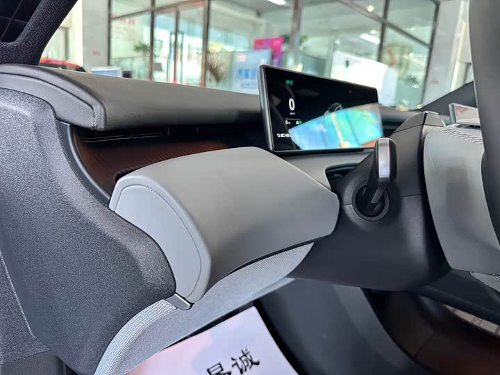 Фото 5 - Nio ET5T