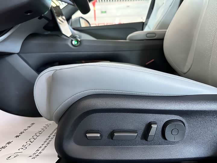 Фото 6 - Nio ET5T