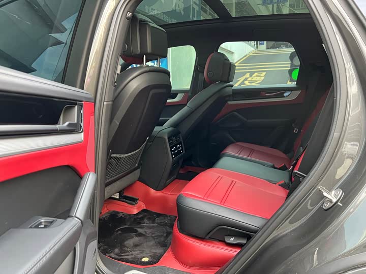 Фото 4 - Porsche Cayenne