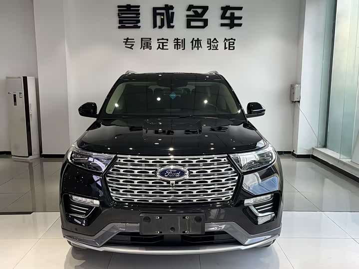 Фото 2 - Ford Explorer