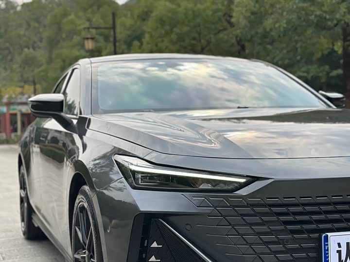 Фото 5 - Changan UNI-V