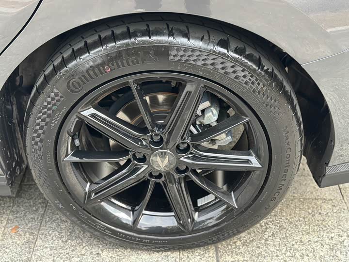 Фото 6 - Changan UNI-V