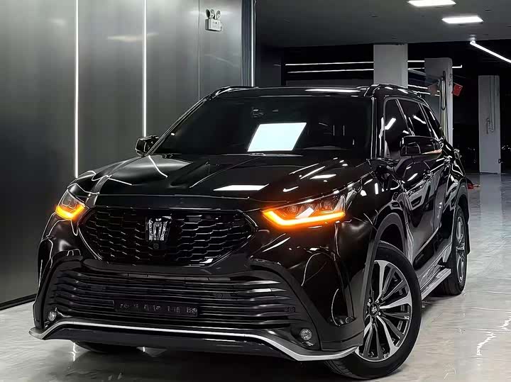 Фото 1 - Toyota Crown Kluger