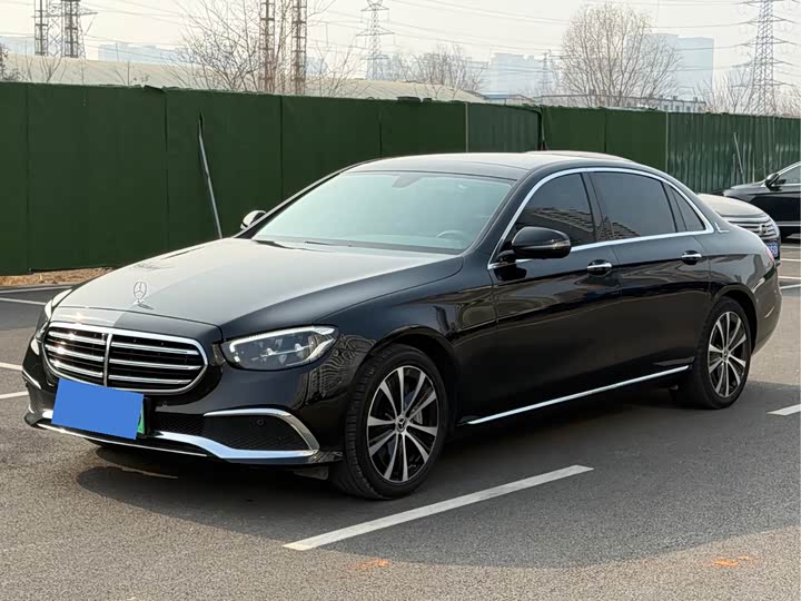 Фото 1 - Mercedes-Benz E-Class Hybrid