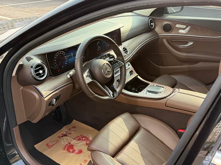 Фото 4 - Mercedes-Benz E-Class Hybrid