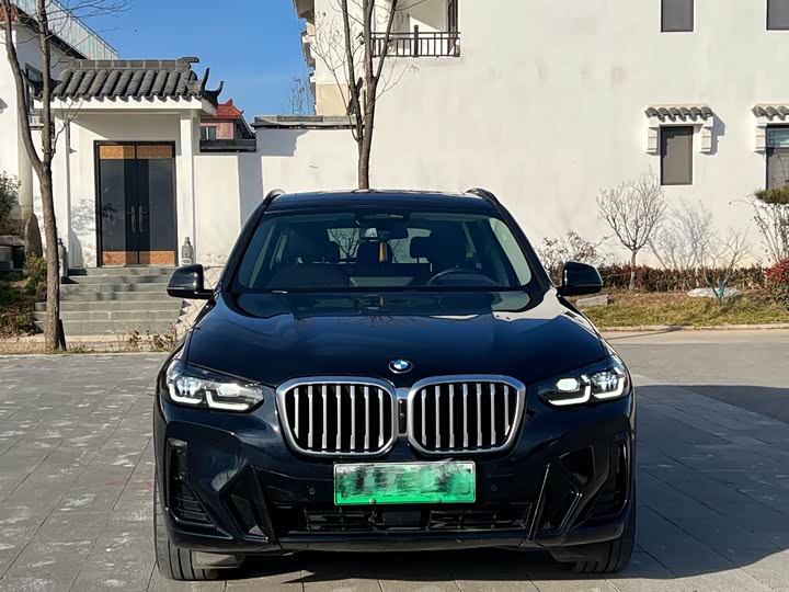 Фото 2 - BMW iX3