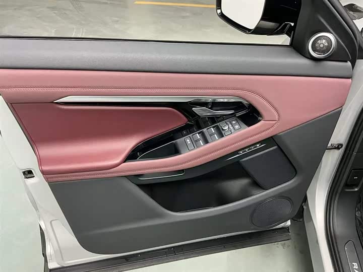 Фото 4 - Land Rover Range Rover Evoque L