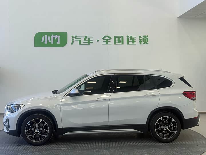 Фото 2 - BMW X1