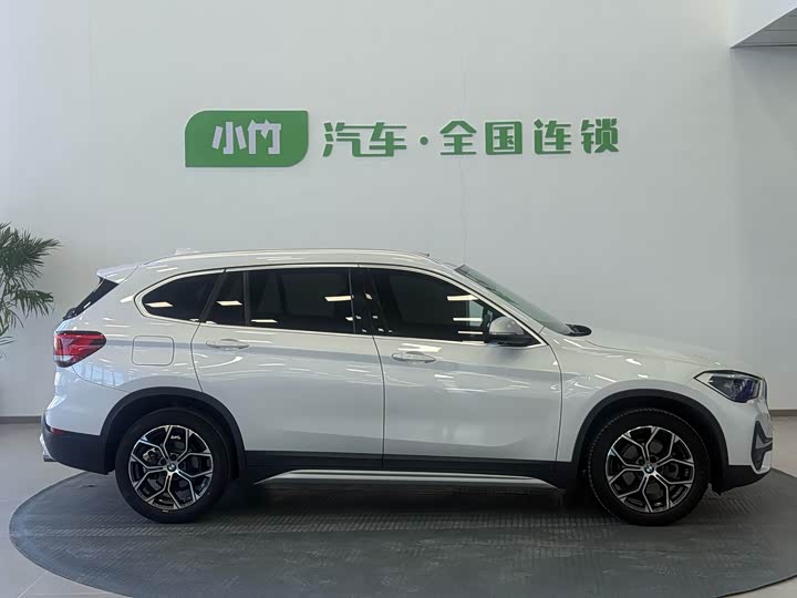 Фото 6 - BMW X1