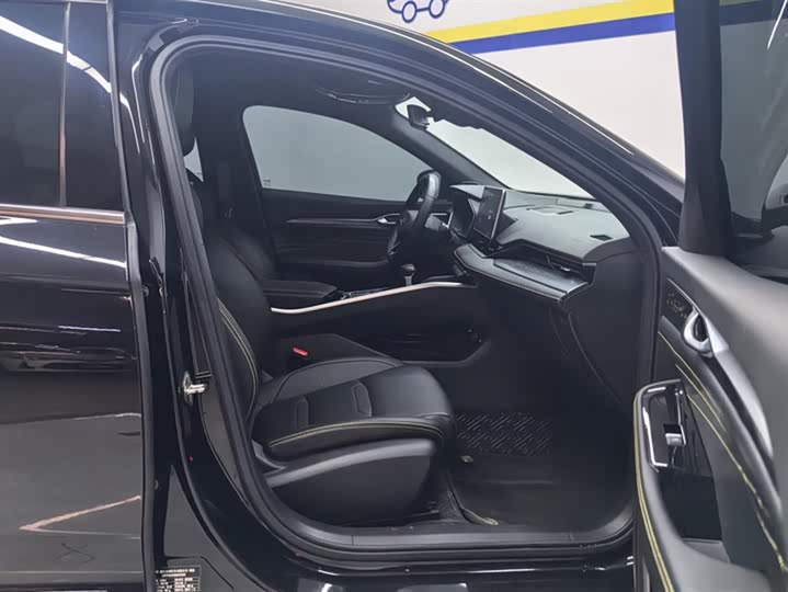 Фото 8 - Geely Preface