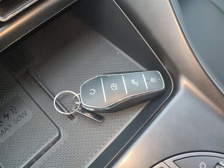 Фото 9 - BYD Sea Lion 05 DM-i Hybrid