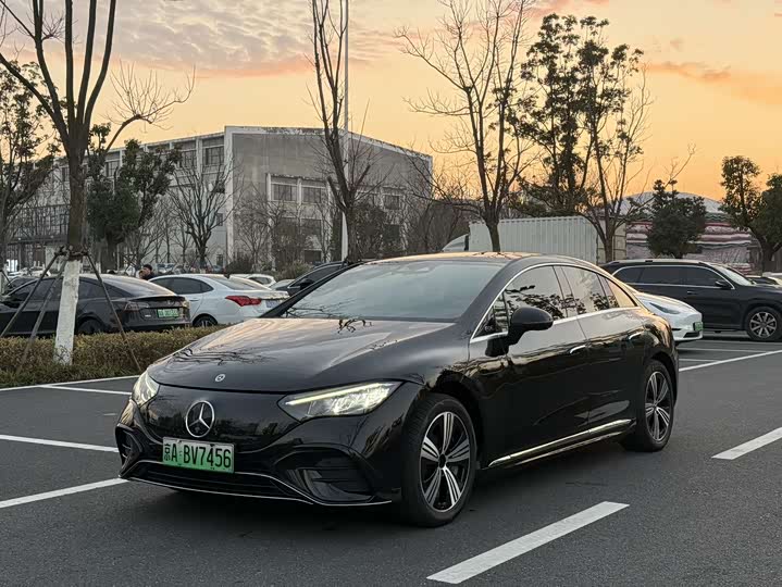 Фото 1 - Mercedes-Benz EQE