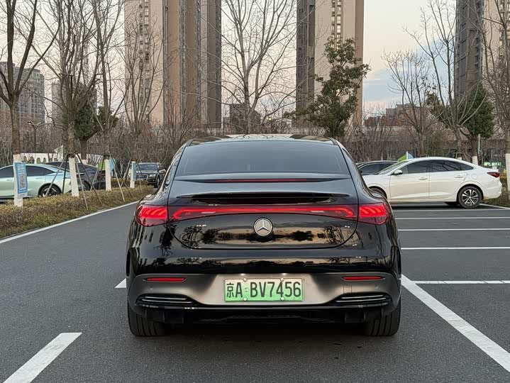 Фото 5 - Mercedes-Benz EQE