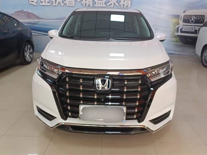 Фото 2 - Honda Elysion
