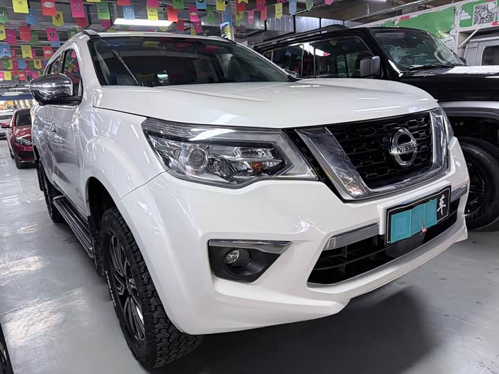 Фото 3 - Nissan Terra