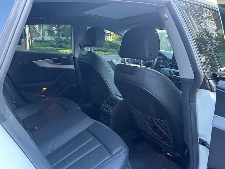 Фото 9 - Audi A5