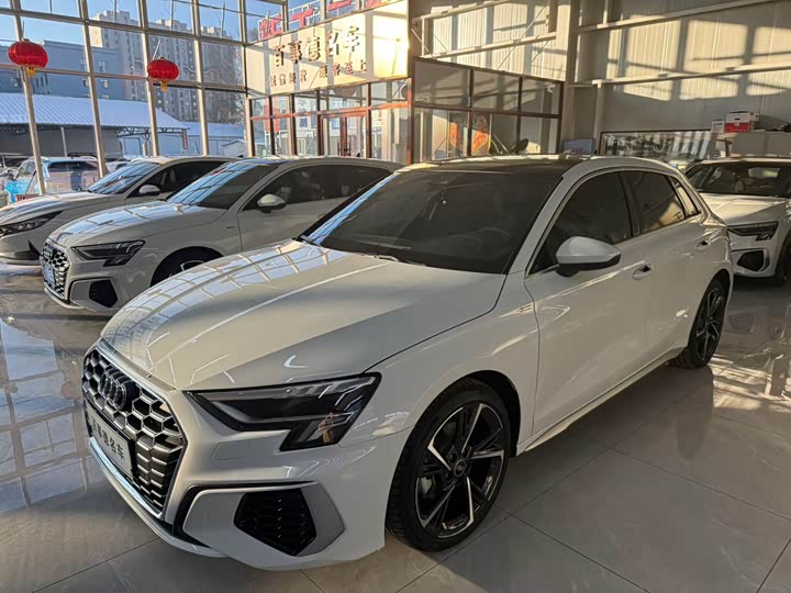 Фото 1 - Audi A3