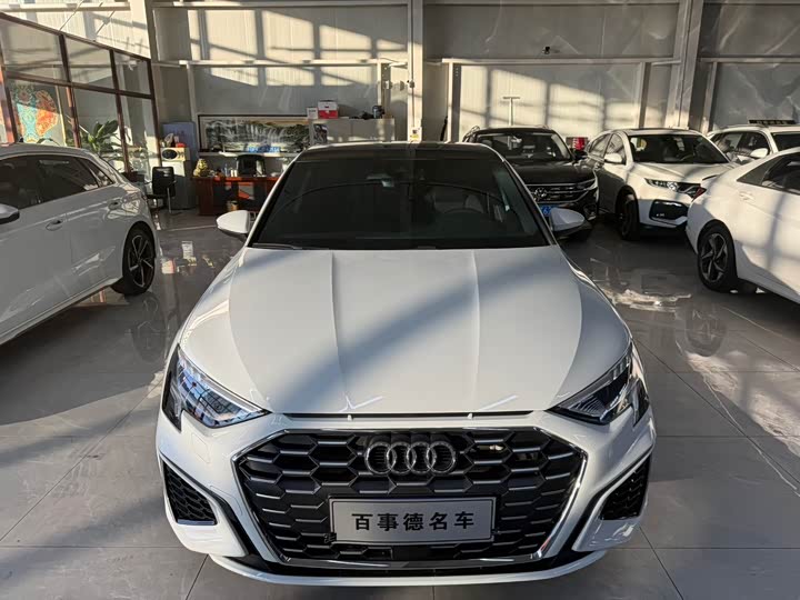 Фото 2 - Audi A3